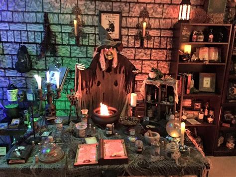 Enchanting Lighting Ideas for Your Magic House Halloween Décor